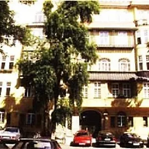 hotel-pension-waizenegger-am-kurfurstendamm.find-berlin-hotels.com/